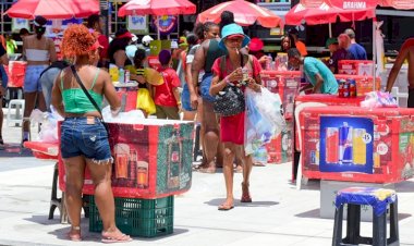 Festa de Iemanjá escancara repressão aos trabalhadores na cidade do desemprego.