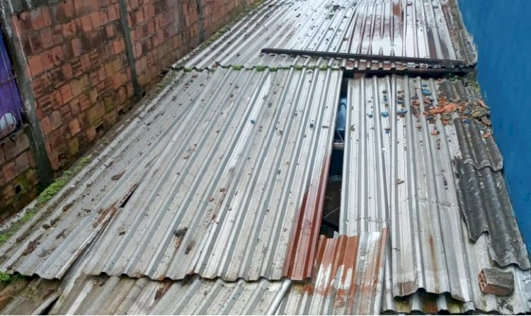 Moradores sofrem com surto de Dengue e Chikungunya no bairro.