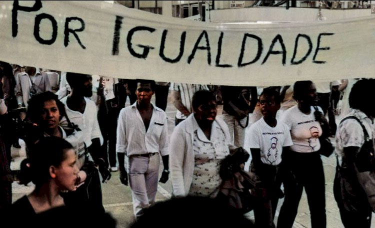 Falta de isonomia eleitoral em Salvador compromete a democracia e favorece elites políticas.