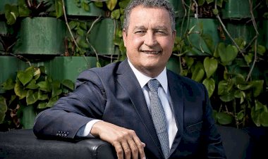 Rui questiona postura de órgãos federais sobre óleo: