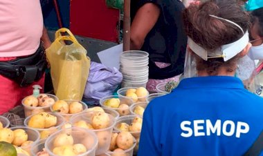 SEMOP cadastra ambulantes  trabalhadores informais no bairro de São Marcos.