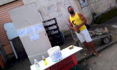 Feirante dá exemplo de solidariedade, gesto humilde e simbólico durante pandemia.