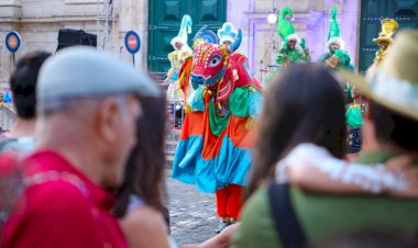 Com mais de 1,5 milhões de visitantes, programação do Natal Salvador chega ao fim com Terno de Reis e apresentações culturais.