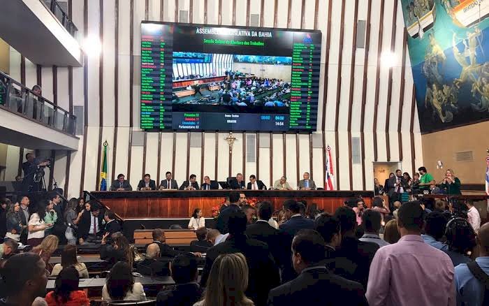 Deputados estaduais aprovam PPA e projeto que altera Estatuto da PM.